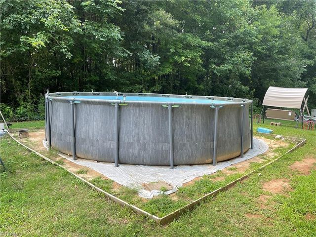 152 Coble Circle, Lexington, NC 27295