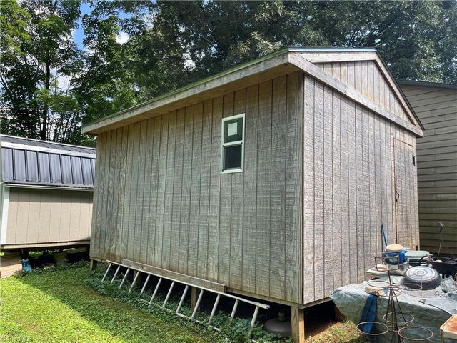 152 Coble Circle, Lexington, NC 27295