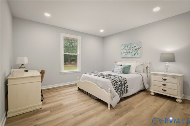 1290 Grapevine Rd, Henrico, VA 23150