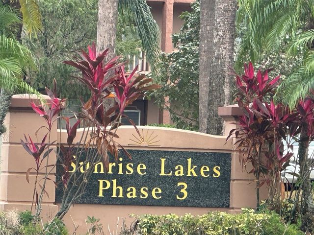 9821 Sunrise Lakes Boulevard 303, Sunrise, FL 33322