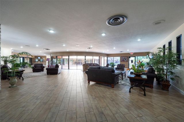 9821 Sunrise Lakes Boulevard 303, Sunrise, FL 33322