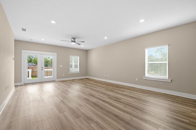 201 Lyla Lane, Crestview, FL 32539