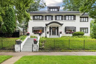 1404 W Franklin Avenue, Minneapolis, MN 55405