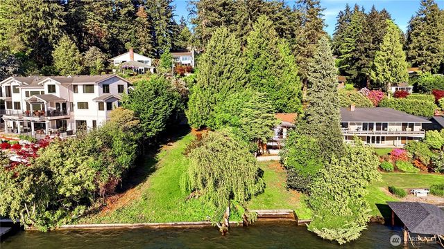 2521 103 Avenue SE, Bellevue, WA 98004