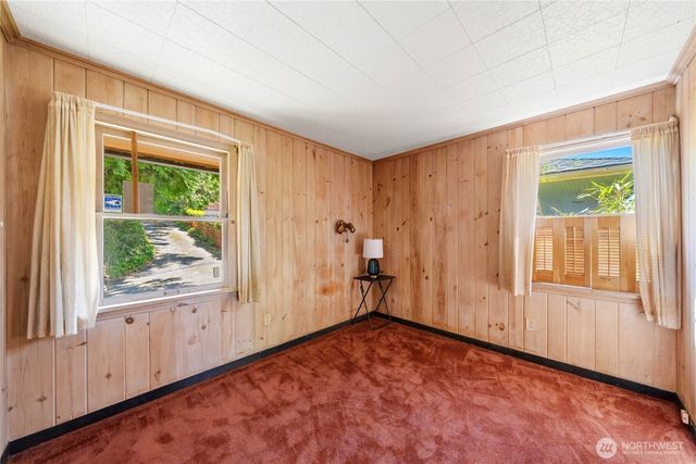 2521 103 Avenue SE, Bellevue, WA 98004