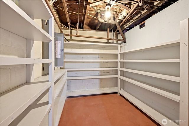 2521 103 Avenue SE, Bellevue, WA 98004