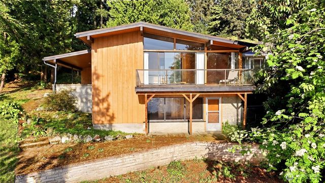 2521 103 Avenue SE, Bellevue, WA 98004
