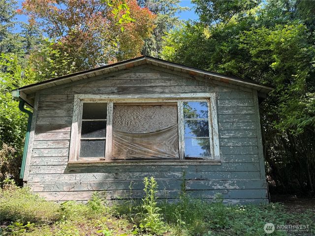 2521 103 Avenue SE, Bellevue, WA 98004