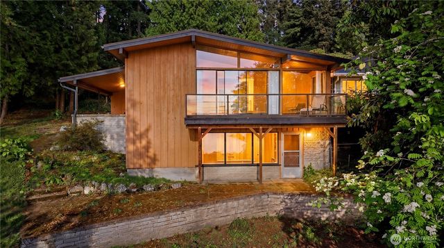 2521 103 Avenue SE, Bellevue, WA 98004