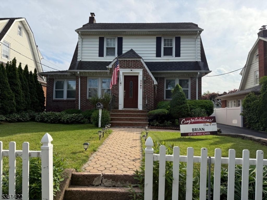1107 Van Houten Ave, Clifton City, NJ 07013