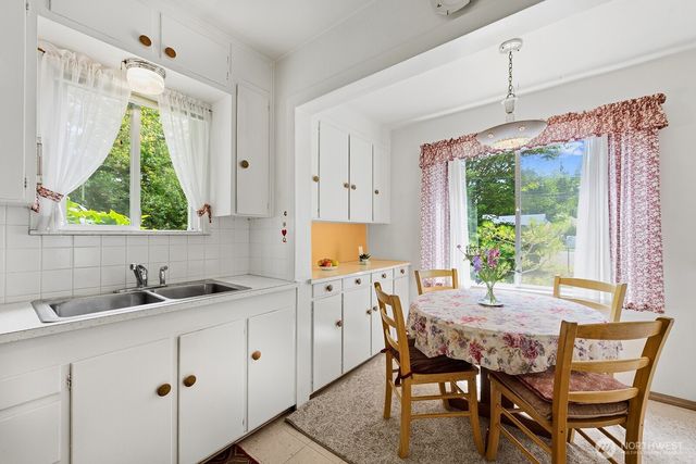236 SW 131st Street, Burien, WA 98146