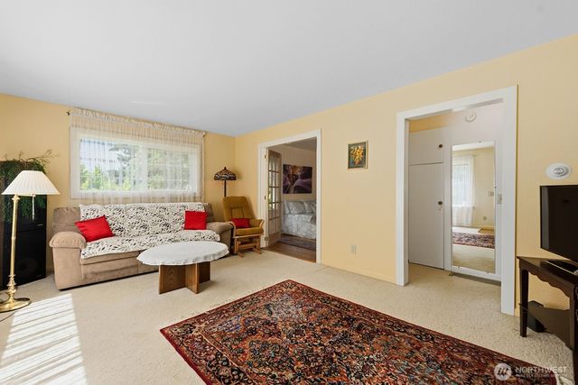 236 SW 131st Street, Burien, WA 98146