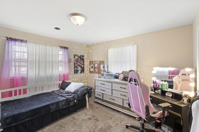 2957 County Line Road, Portage, IN 46368