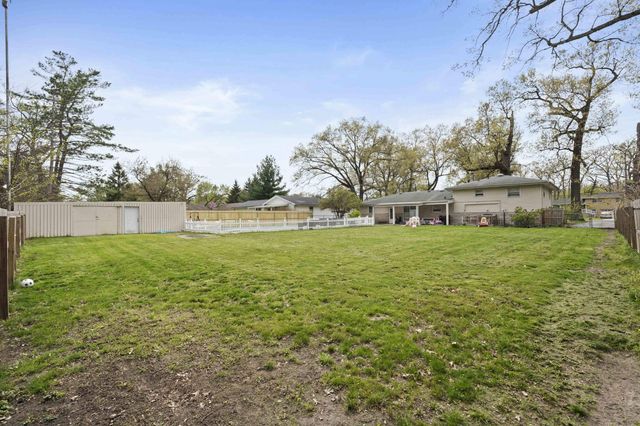 2957 County Line Road, Portage, IN 46368