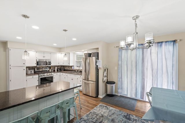 2957 County Line Road, Portage, IN 46368
