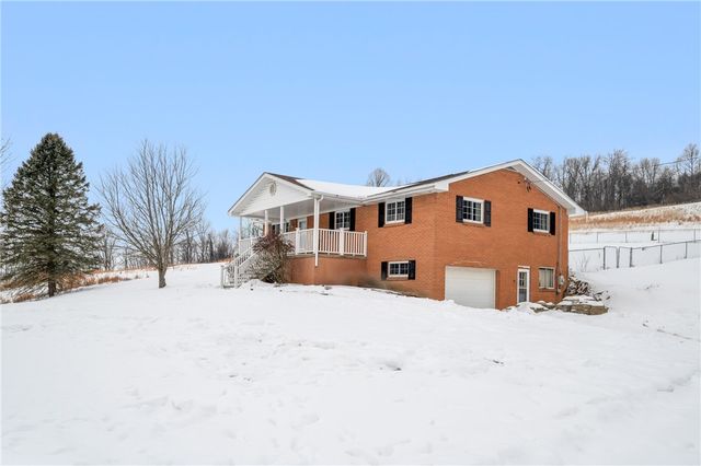 718 Old Hickory Ridge Rd, Chartiers, PA 15301