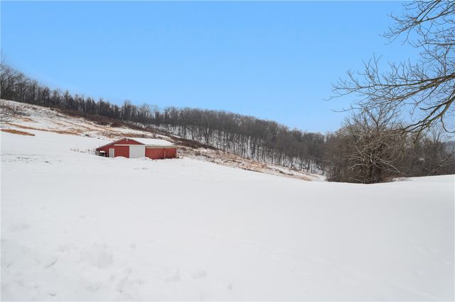 718 Old Hickory Ridge Rd, Chartiers, PA 15301