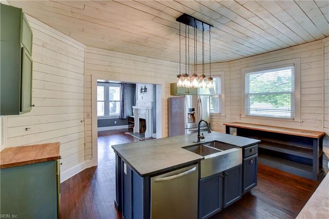 348 George Washington HWY N, Chesapeake, VA 23323