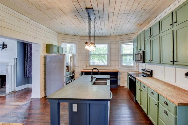 348 George Washington HWY N, Chesapeake, VA 23323