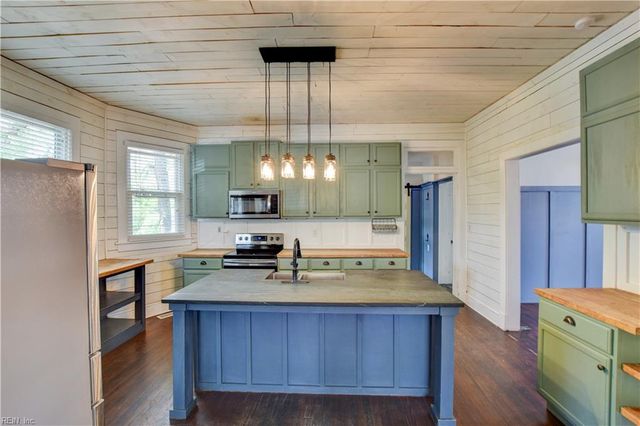 348 George Washington HWY N, Chesapeake, VA 23323