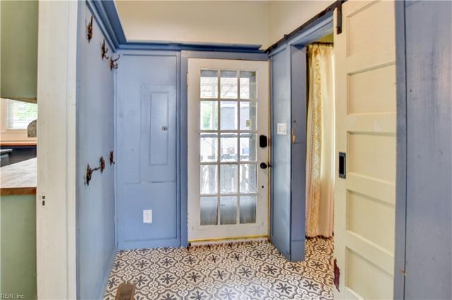 348 George Washington HWY N, Chesapeake, VA 23323