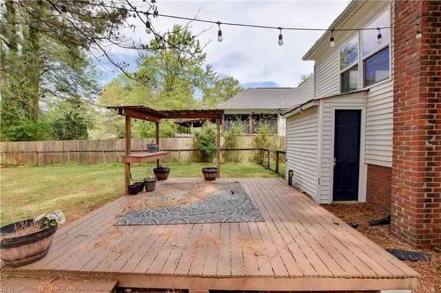 348 George Washington HWY N, Chesapeake, VA 23323