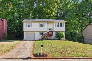 2546 Candler Woods, Decatur, GA 30032