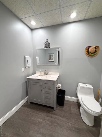 1015 Jericho Turnpike, New Hyde Park, NY 11040