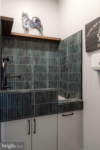 4873 POINT RD, Warrenton, VA 20187