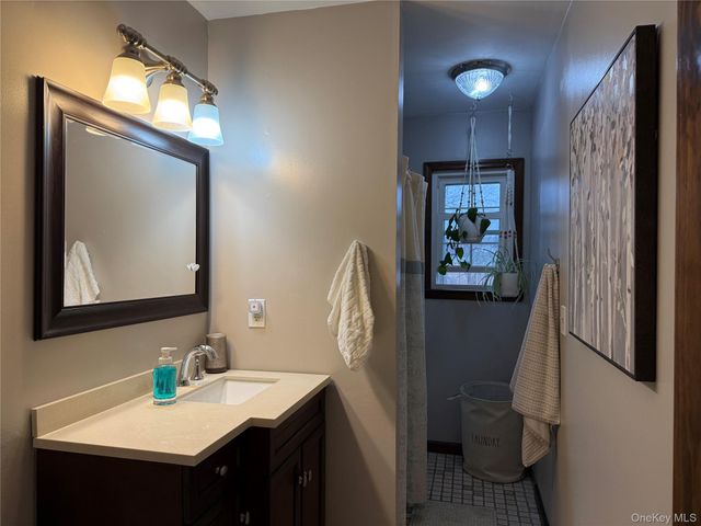 8 Briar Lane, Wappingers Falls, NY 12590