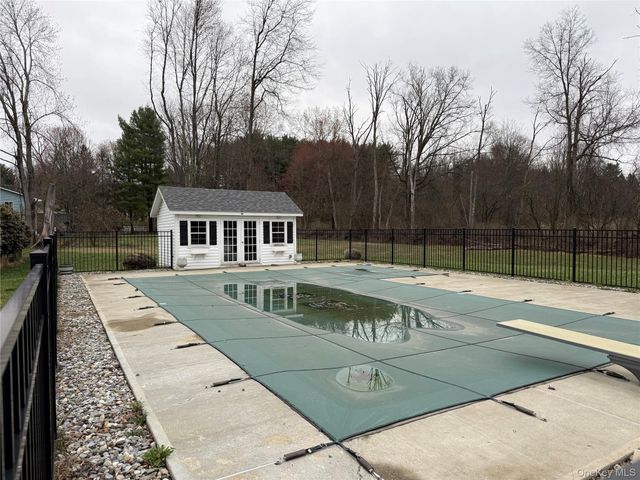 8 Briar Lane, Wappingers Falls, NY 12590