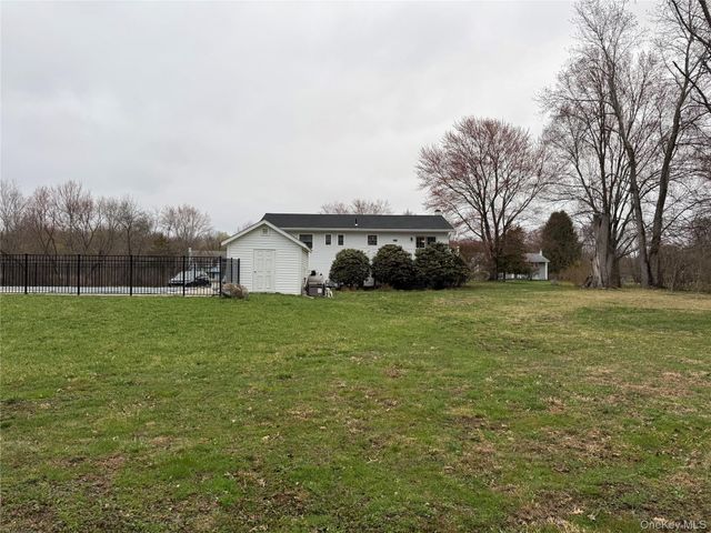 8 Briar Lane, Wappingers Falls, NY 12590