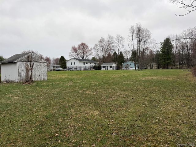 8 Briar Lane, Wappingers Falls, NY 12590