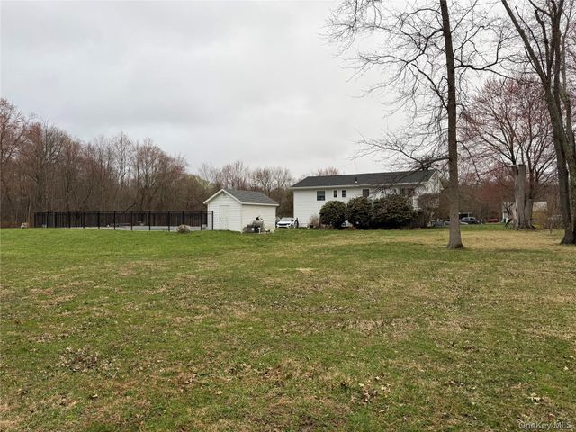 8 Briar Lane, Wappingers Falls, NY 12590