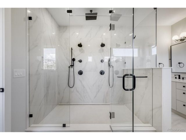 2225 S Dexter St, Denver, CO 80222