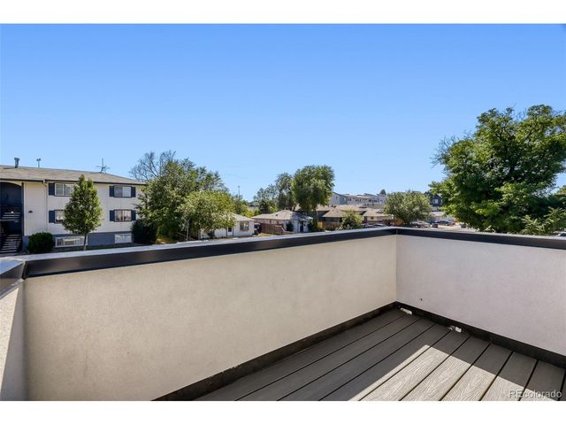 2225 S Dexter St, Denver, CO 80222