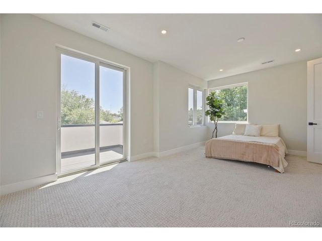 2225 S Dexter St, Denver, CO 80222