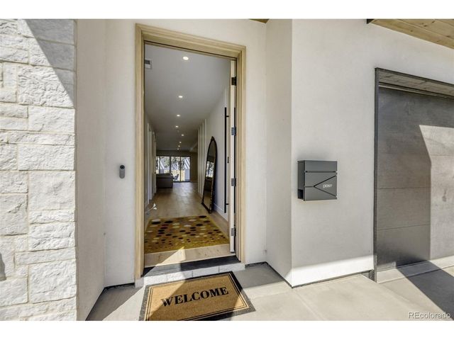 2225 S Dexter St, Denver, CO 80222