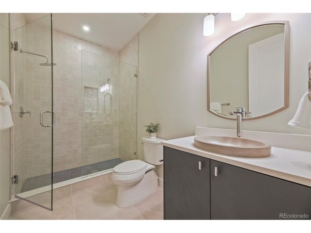 2225 S Dexter St, Denver, CO 80222
