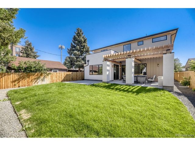2225 S Dexter St, Denver, CO 80222
