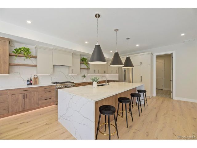 2225 S Dexter St, Denver, CO 80222