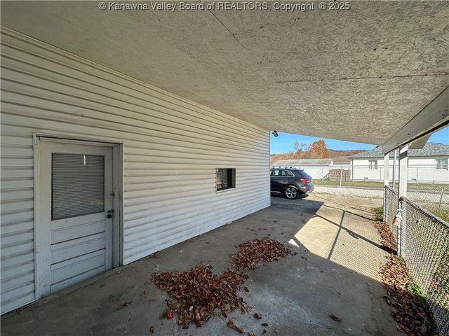 2204 Fletcher Avenue, Dunbar, WV 25064