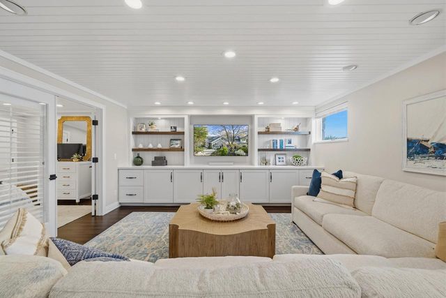 3 Dartmouth ROAD, Williams Bay, WI 53191