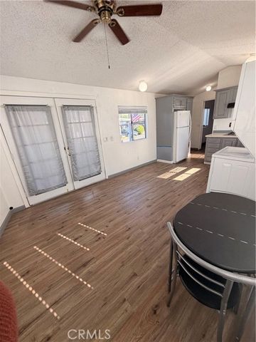 16511 Garfield D40, Paramount, CA 90723