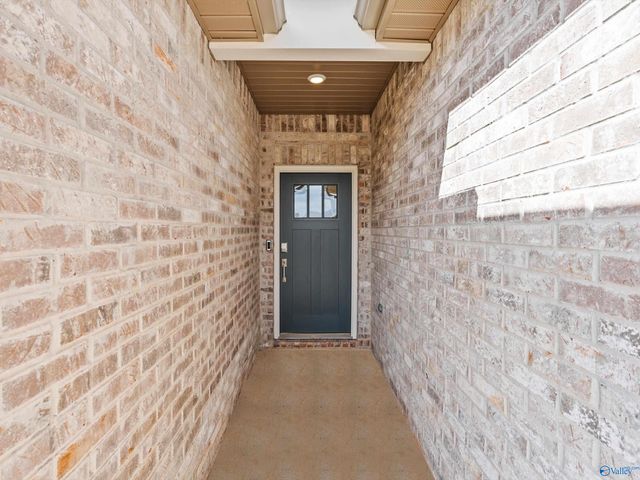 130 Stockholm Lane, Huntsville, AL 35811