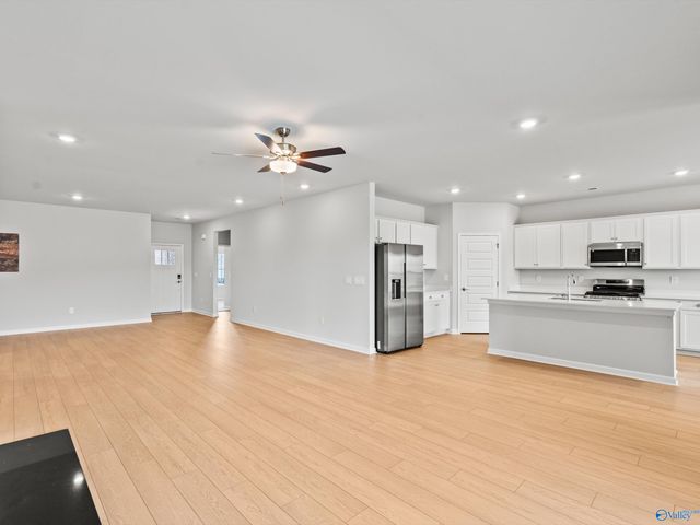 130 Stockholm Lane, Huntsville, AL 35811