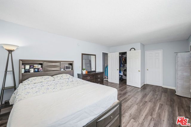 8800 Cedros Avenue 212, Panorama City (los Angeles), CA 91402