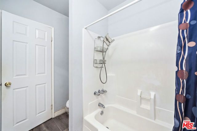 8800 Cedros Avenue 212, Panorama City (los Angeles), CA 91402