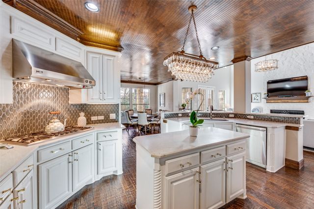 4030 Adrian Drive, Dallas, TX 75209