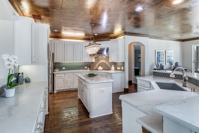 4030 Adrian Drive, Dallas, TX 75209